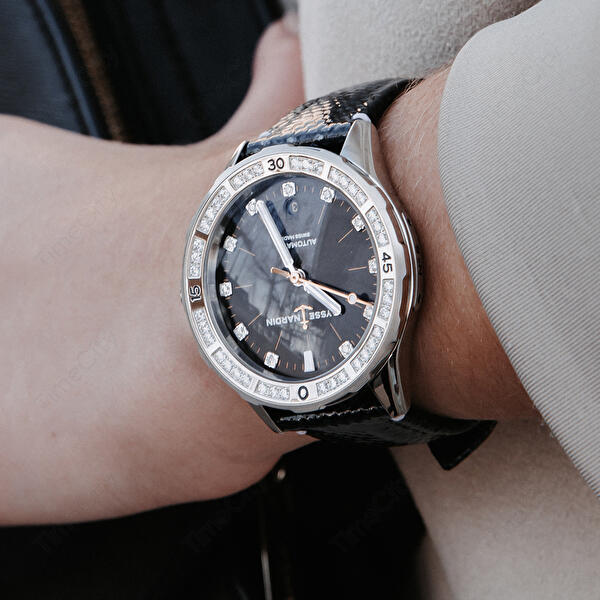 Ulysse Nardin 8163-182B-3/13 (8163182b313) - Diver Lady 39 mm Ulysse Nardin 8163-182B-3/13 (8163182b313) - Diver Lady 39 mm